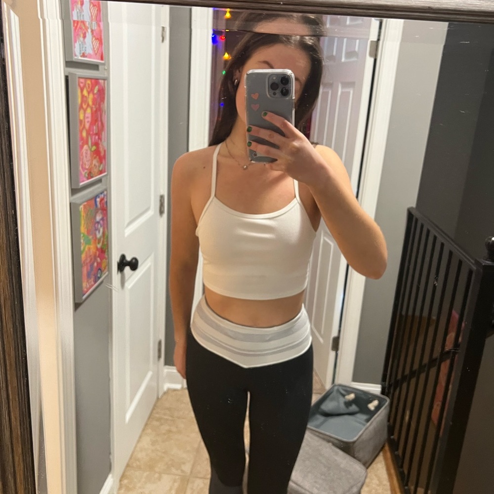 Brand new Alo top